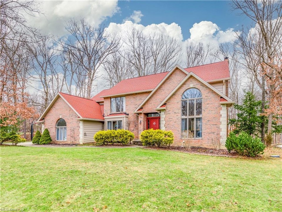 6568 Thorntree Dr.
